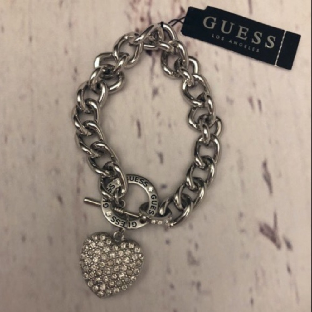 NWT GUESS Silver Toned Pave’ Heart 💜 Bracelet.